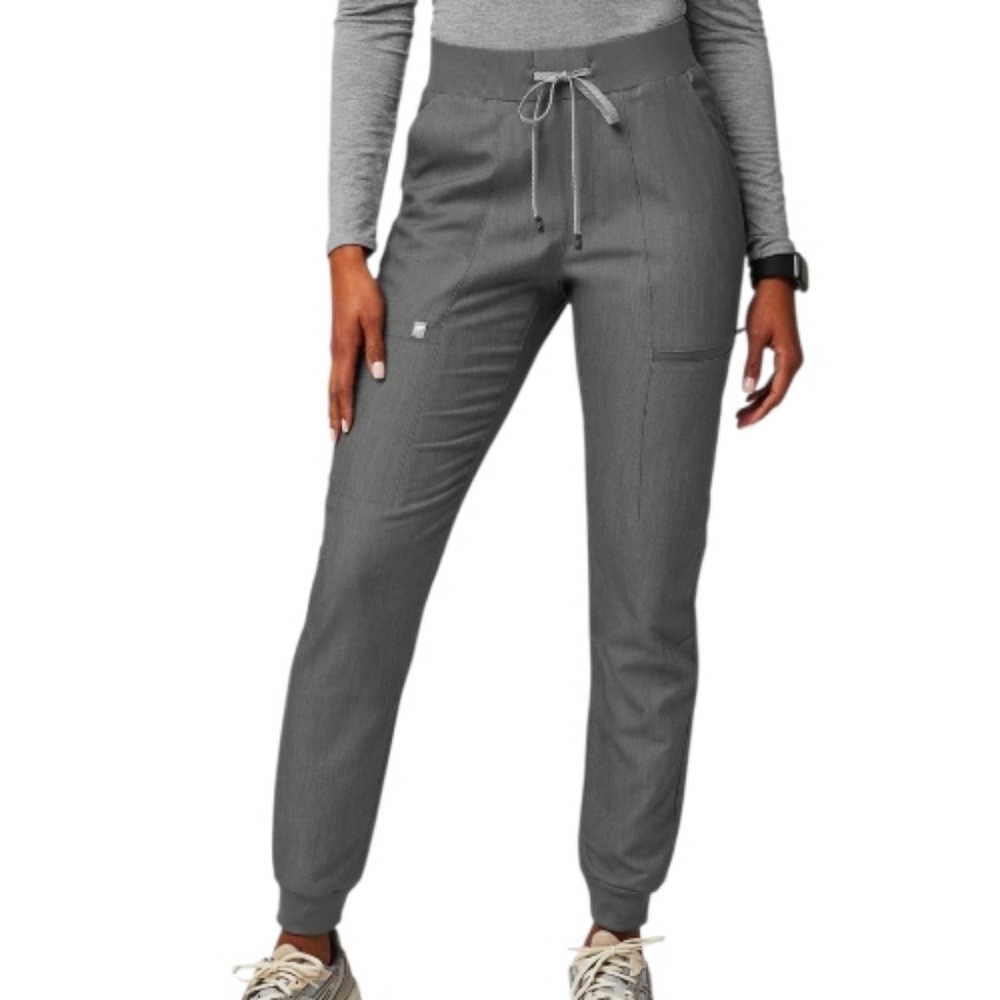 Fabletics Method 2-Pocket Top + On-Call Jogger Set - Picture 9 of 10